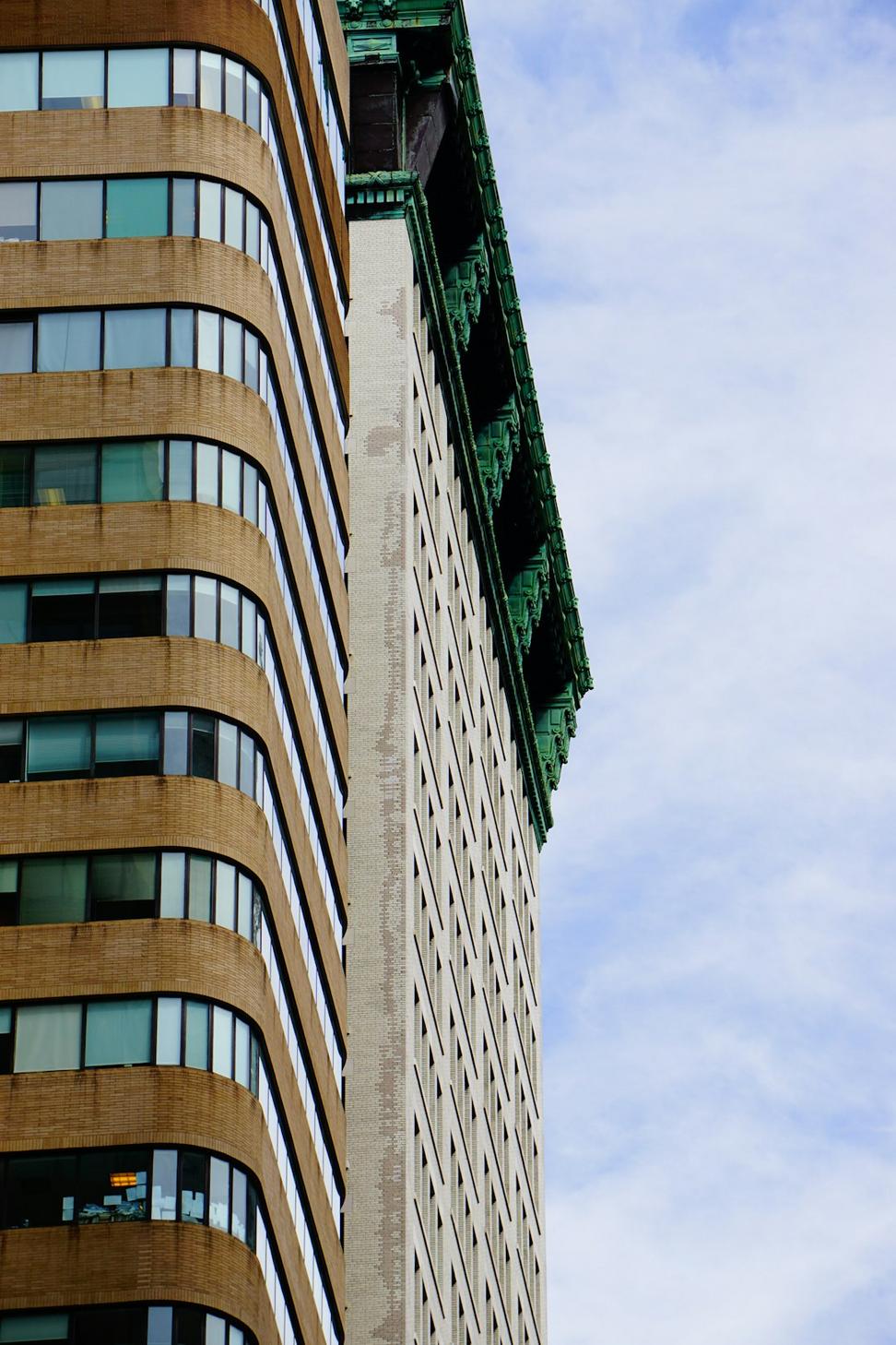 Sustainable commercial building